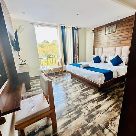 Hotel Royal Orbit By Arony Hospitality Dehradun Ngoại thất bức ảnh